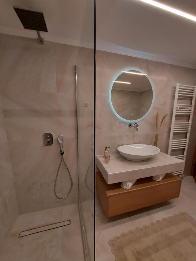 Primrose Apartments Tolón Dış mekan fotoğraf
